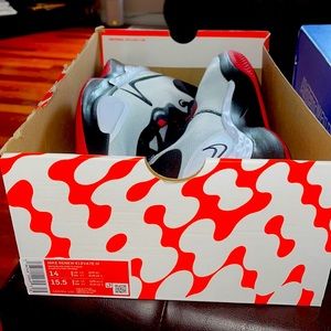 Nike Renew Elevate III size 14 BNWB